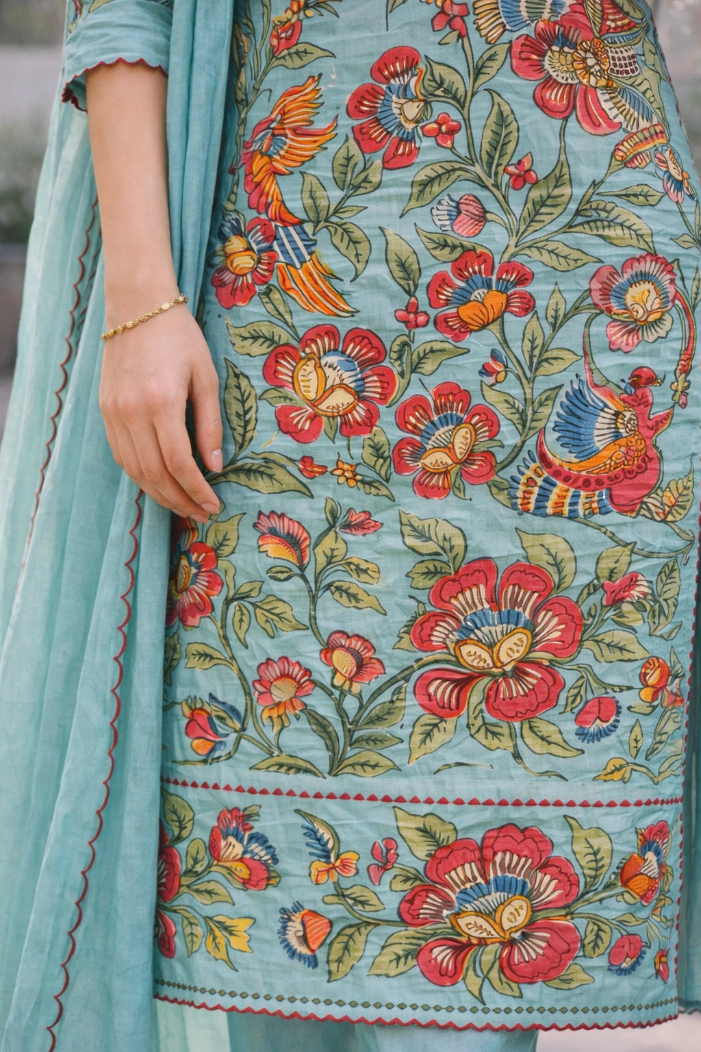 Floral Printed Blue Cotton Kurti Set with Churidar, Dupatta & Lace Detailing – Vibrant Ethnic Wear for Festive & Casual Occasions